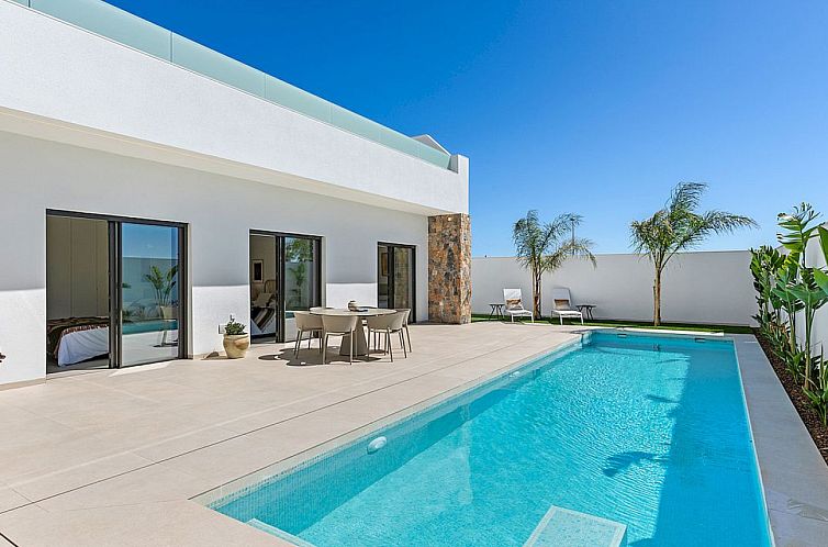 Vrijstaande woning in Los Alcazares