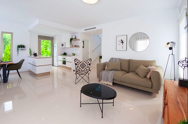 Vrijstaande woning in Los Alcazares