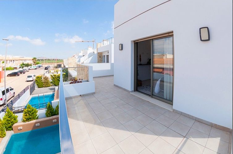 Vrijstaande woning in Los Alcazares