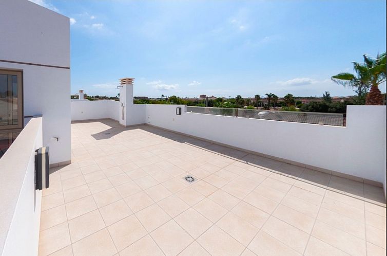 Vrijstaande woning in Los Alcazares