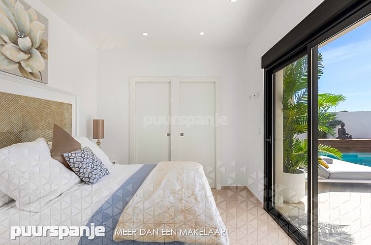 Vrijstaande woning in Los Alcazares