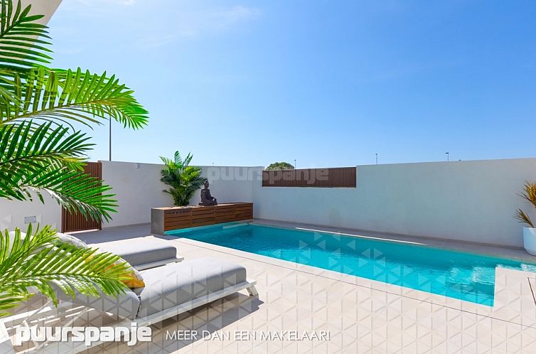 Vrijstaande woning in Los Alcazares