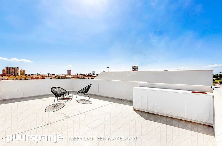Vrijstaande woning in Los Alcazares