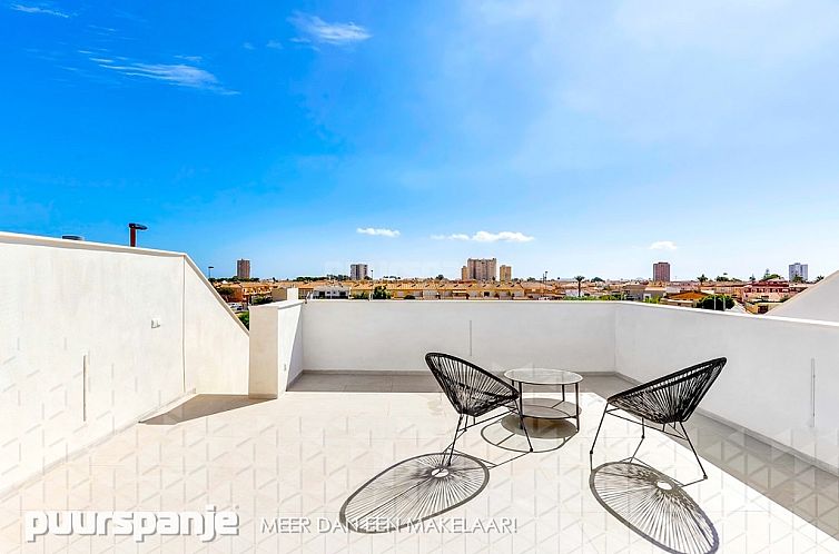 Vrijstaande woning in Los Alcazares