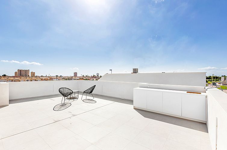 Vrijstaande woning in Los Alcazares