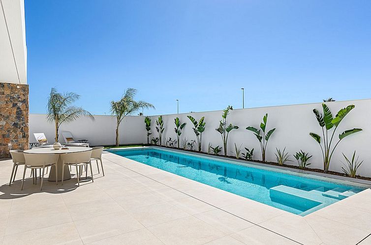 Vrijstaande woning in Los Alcazares