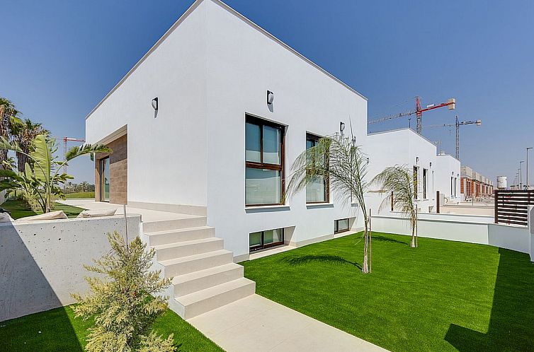 Vrijstaande woning in Los Alcazares