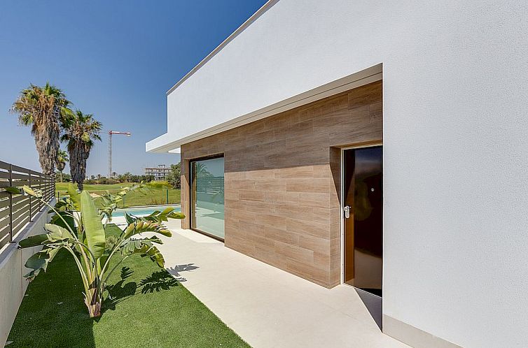 Vrijstaande woning in Los Alcazares