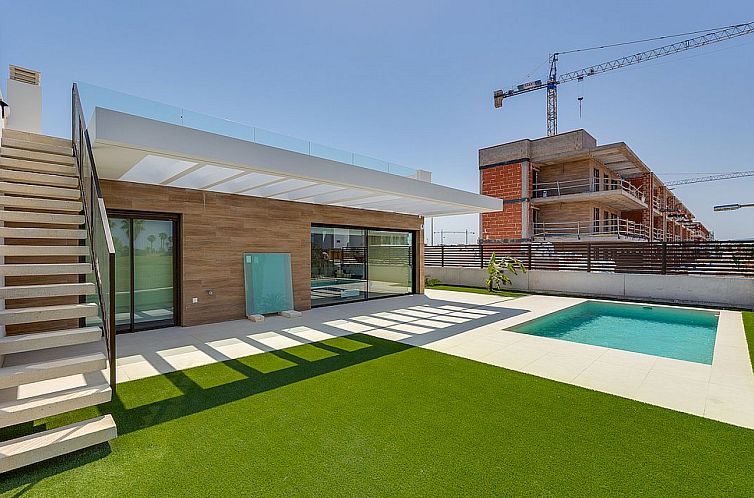 Vrijstaande woning in Los Alcazares