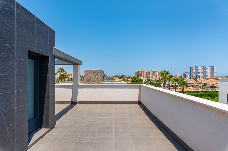Vrijstaande woning in Playa Paraiso