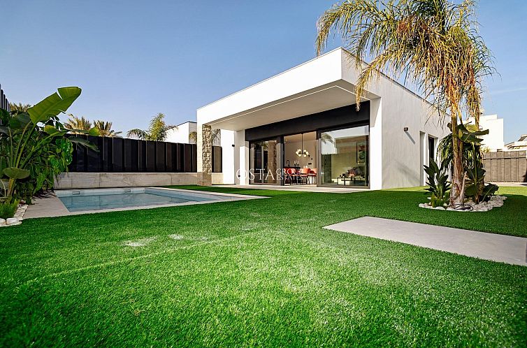 Vrijstaande woning in Molina De Segura