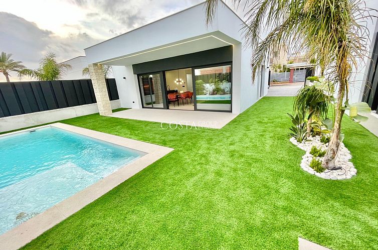 Vrijstaande woning in Molina De Segura