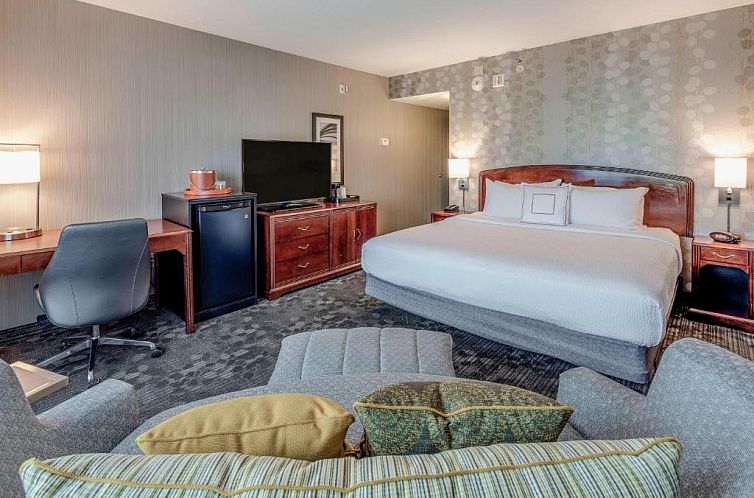Courtyard by Marriot Cranbury South Brunswick