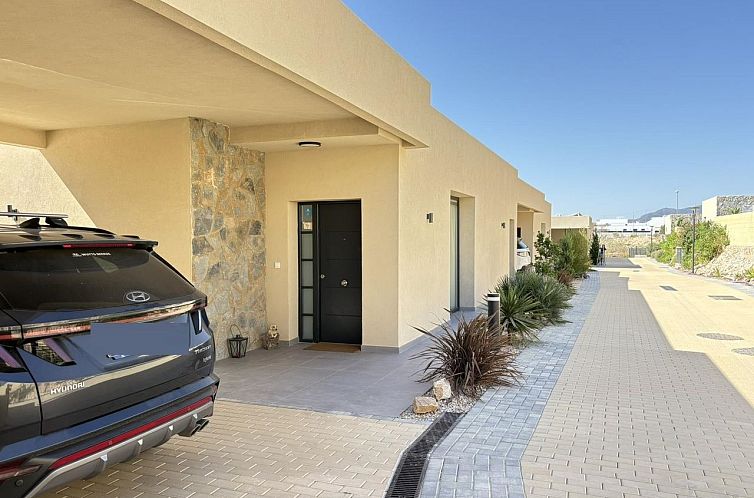 Vrijstaande woning in Banos y Mendigo