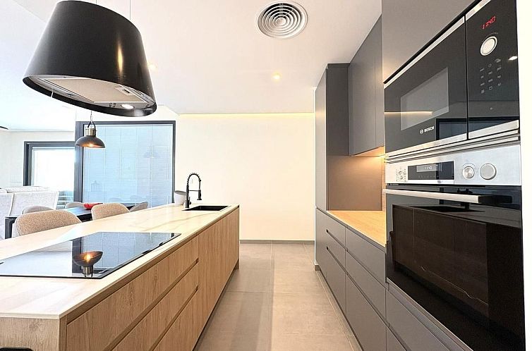 Vrijstaande woning in Banos y Mendigo