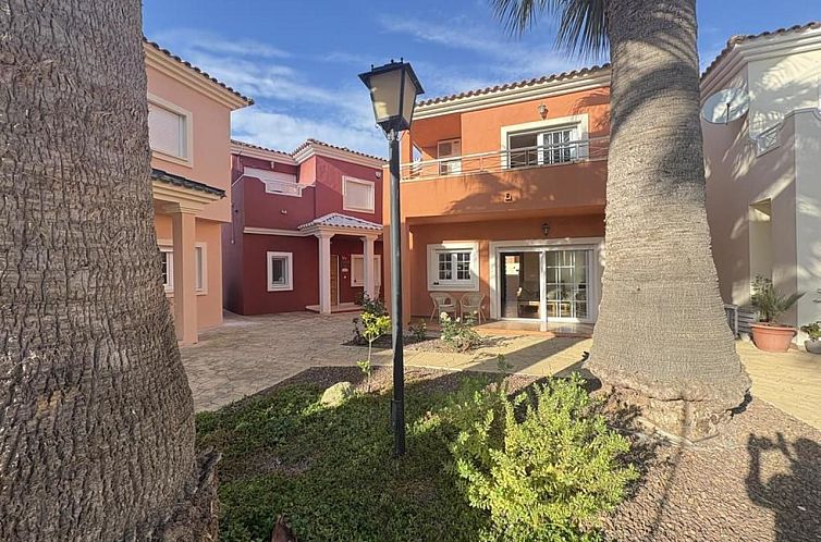 Vrijstaande woning in Banos y Mendigo