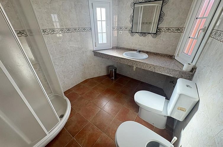 Vrijstaande woning in Banos y Mendigo