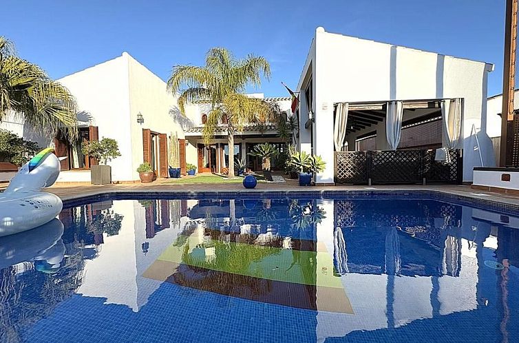 Vrijstaande woning in Banos y Mendigo