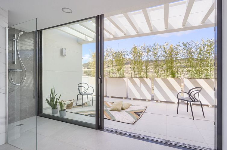 Vrijstaande woning in Banos y Mendigo