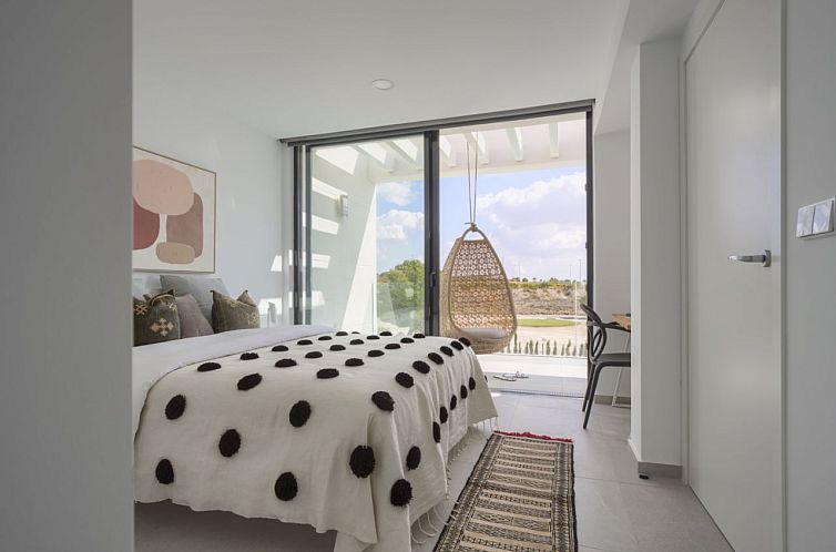 Vrijstaande woning in Banos y Mendigo