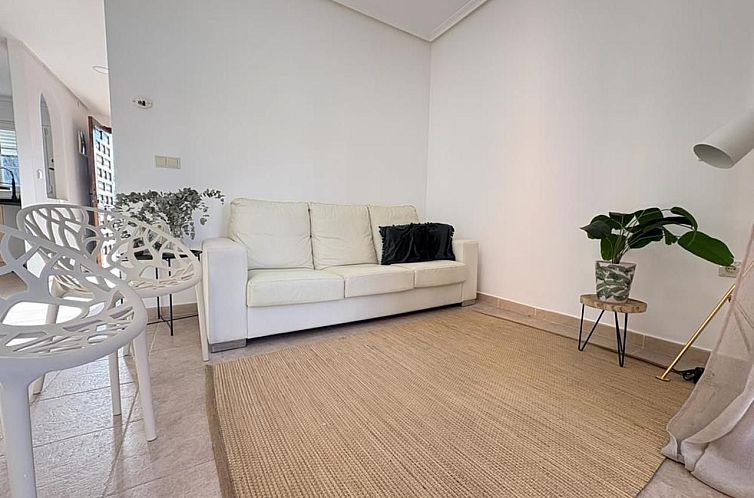 Vrijstaande woning in Banos y Mendigo