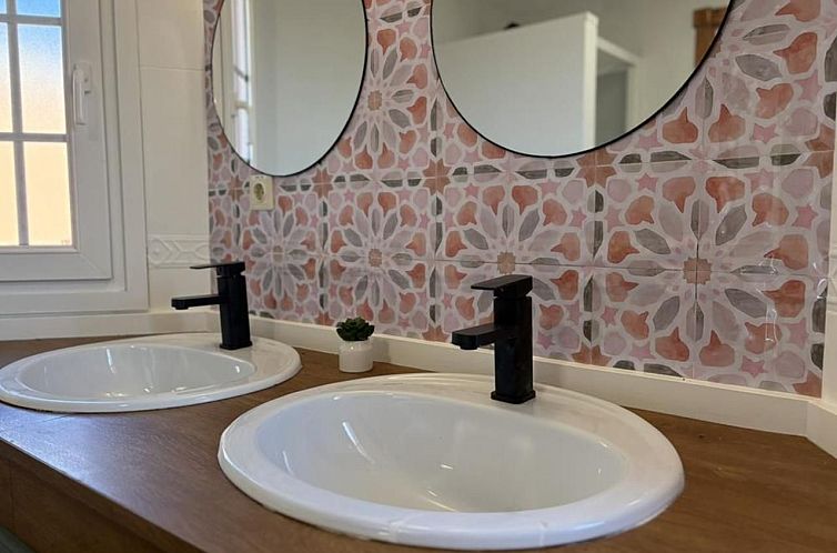 Vrijstaande woning in Banos y Mendigo