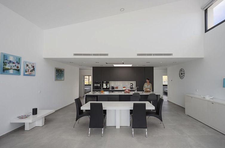 Vrijstaande woning in Banos y Mendigo