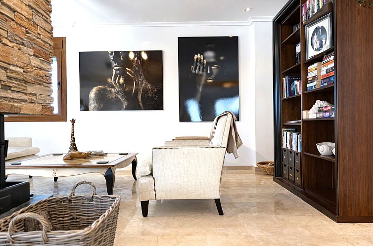 Vrijstaande woning in Banos y Mendigo