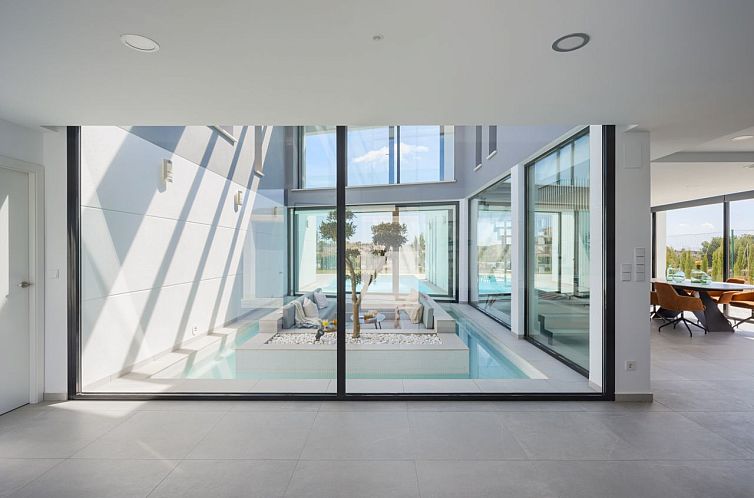Vrijstaande woning in Banos y Mendigo