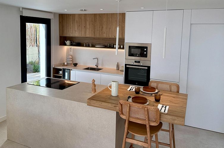 Vrijstaande woning in Banos y Mendigo