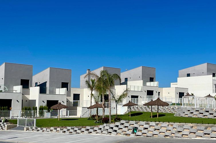 Vrijstaande woning in Altaona Golf  Country Village