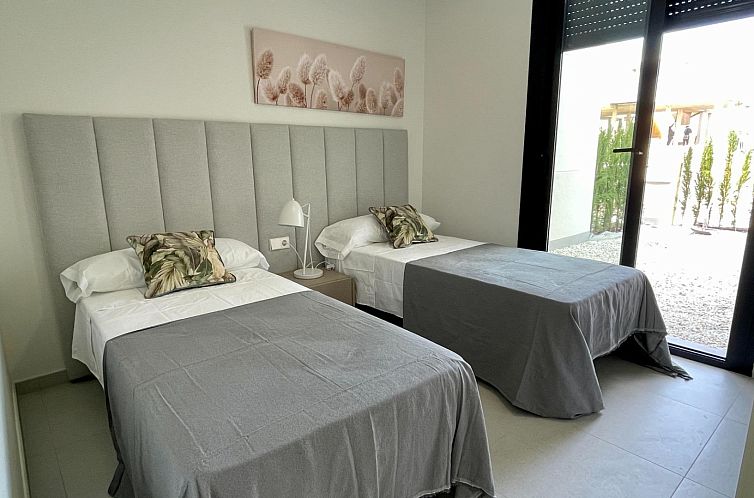 Vrijstaande woning in Banos y Mendigo