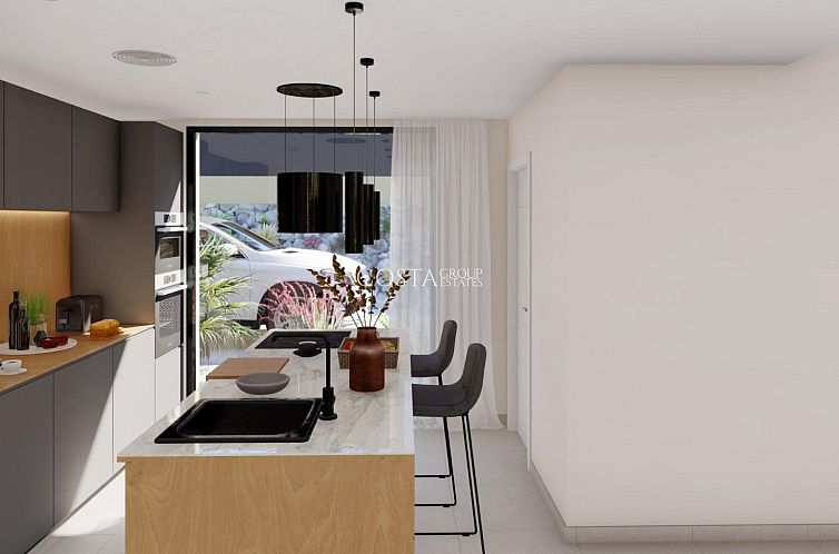 Vrijstaande woning in Banos y Mendigo