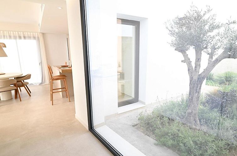 Vrijstaande woning in Banos y Mendigo