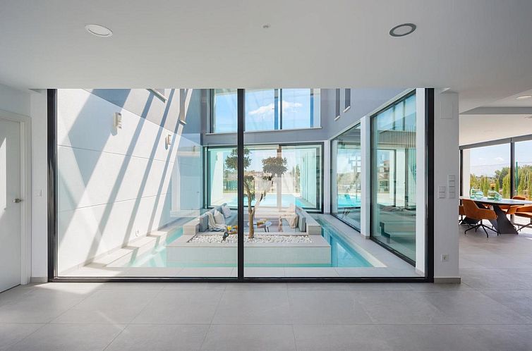 Vrijstaande woning in Banos y Mendigo