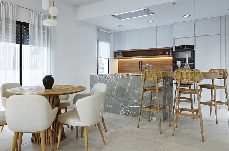 Vrijstaande woning in Banos y Mendigo