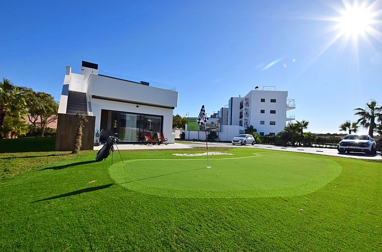 Vrijstaande woning in Alhama De Murcia