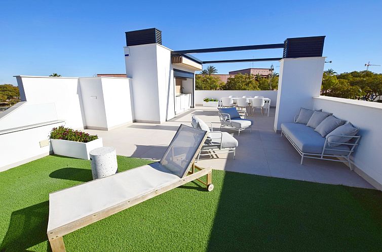 Vrijstaande woning in Alhama De Murcia