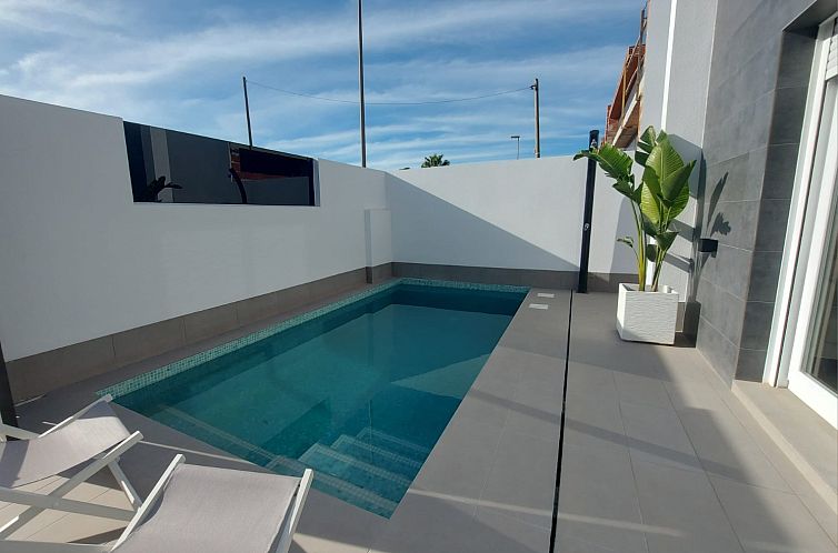 Geschakelde woning in Roldán