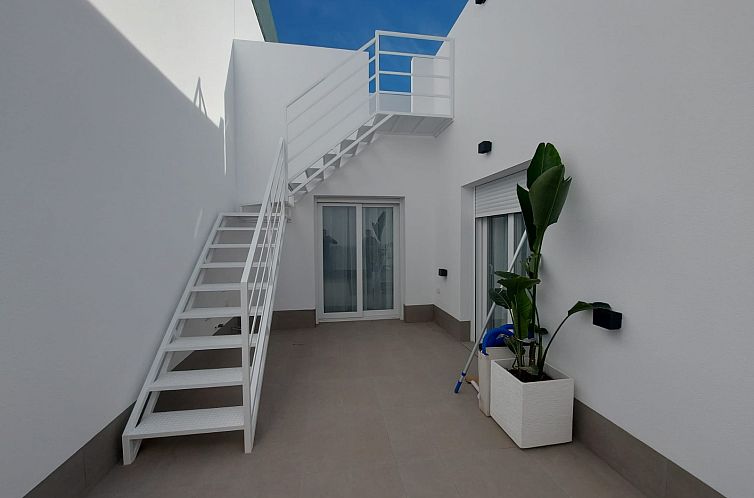 Geschakelde woning in Roldán