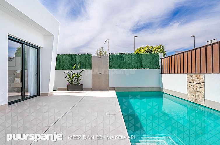 Vrijstaande woning in Roldán