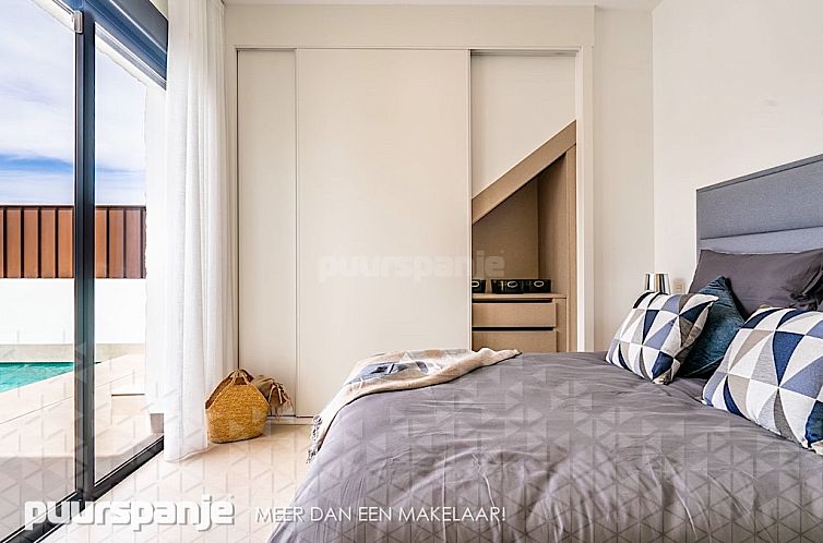 Vrijstaande woning in Roldán