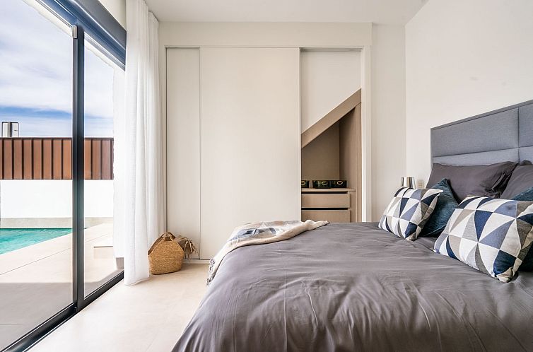 Vrijstaande woning in Roldán