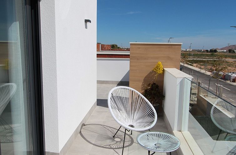 Vrijstaande woning in Roldán