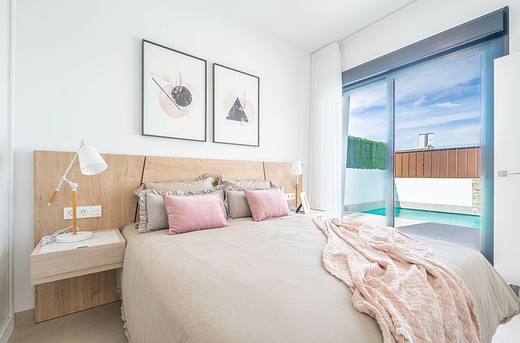 Vrijstaande woning in Roldán