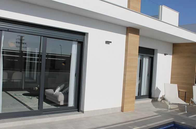 Vrijstaande woning in Roldán