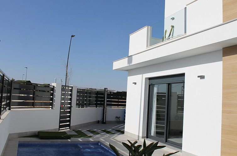 Vrijstaande woning in Roldán