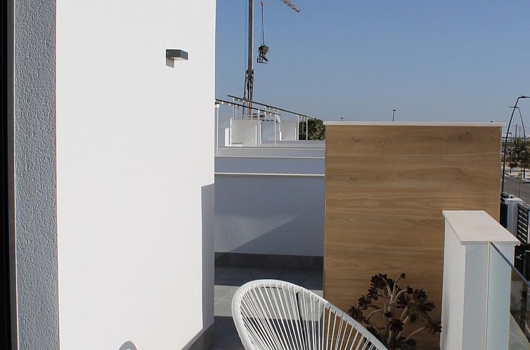 Vrijstaande woning in Roldán