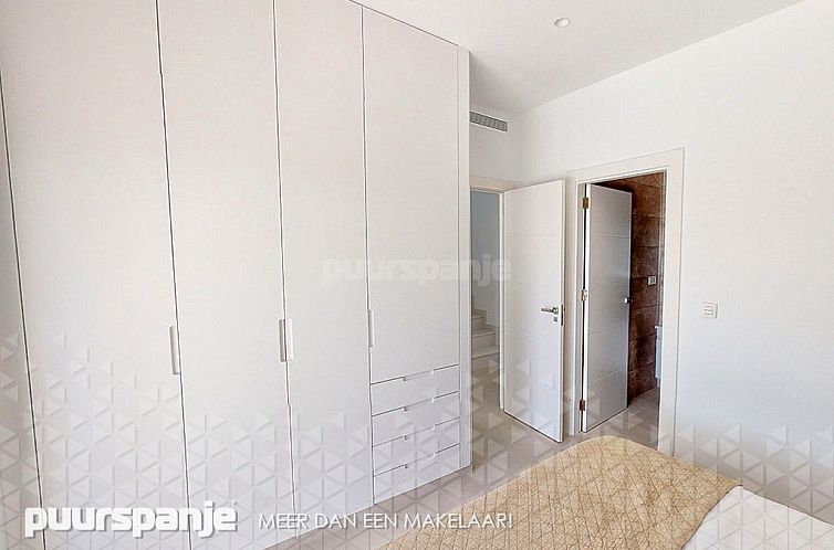 Vrijstaande woning in Roldán