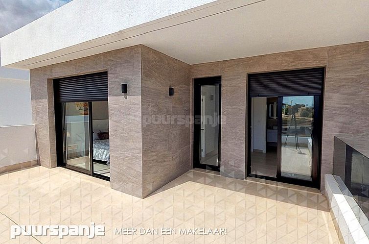 Vrijstaande woning in Roldán